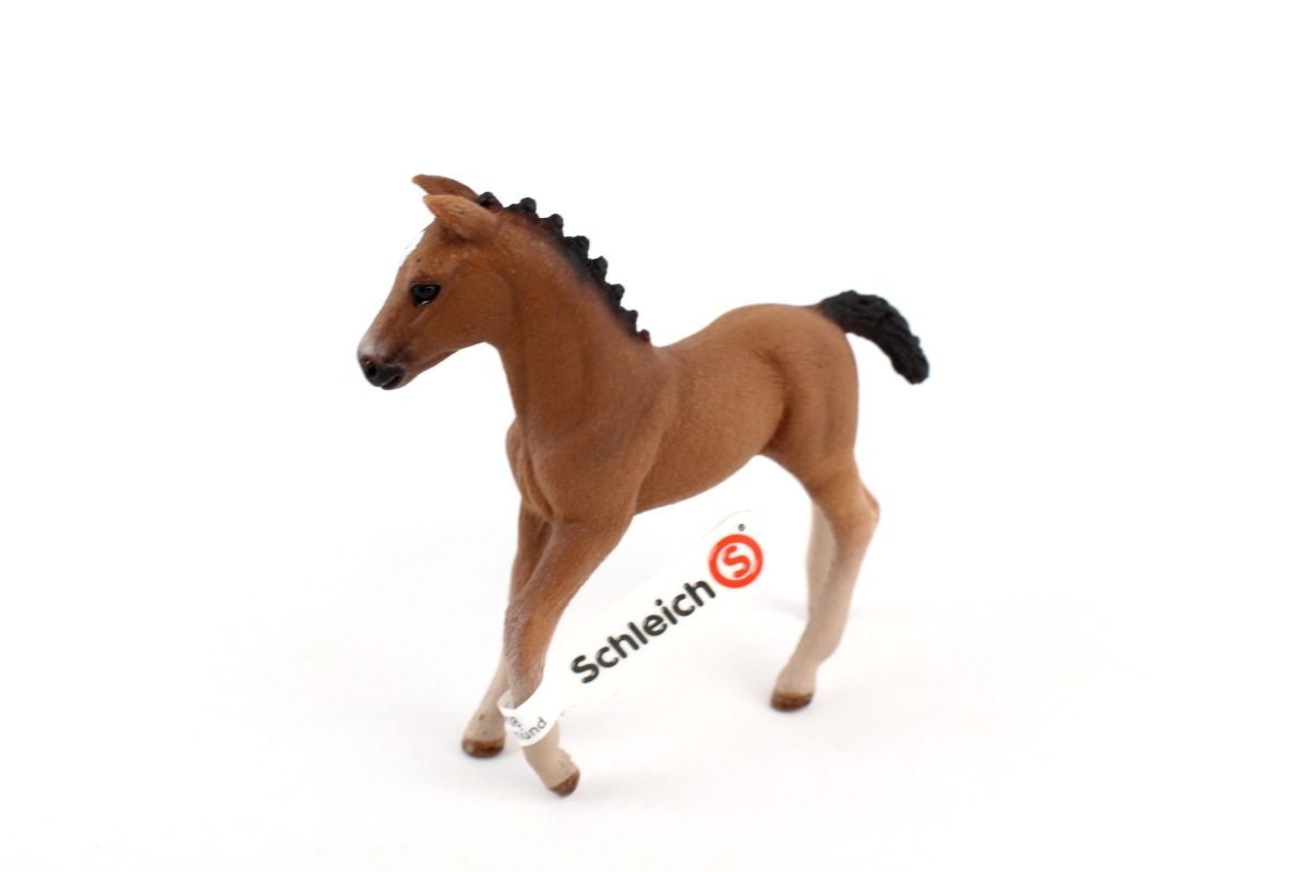 SCHLEICH 13730 – Hannoveraner Fohlen | Spielzeugfigur Für Sammler & Kinder