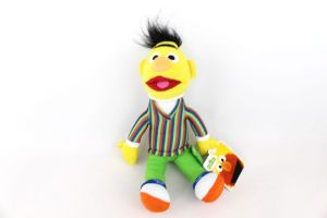 https://www.spielwarensonderposten.de/public/products_thumbs/4381_1.jpg